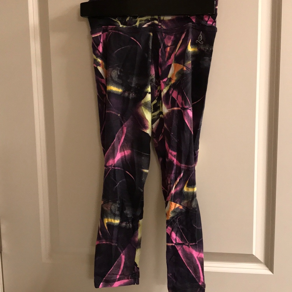Balance fitwear legging one size.